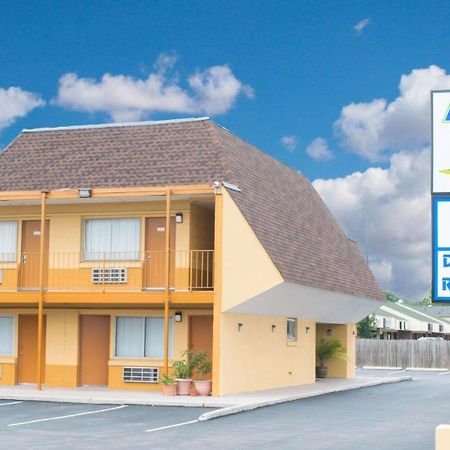 Express Inn Newport News Zewnętrze zdjęcie
