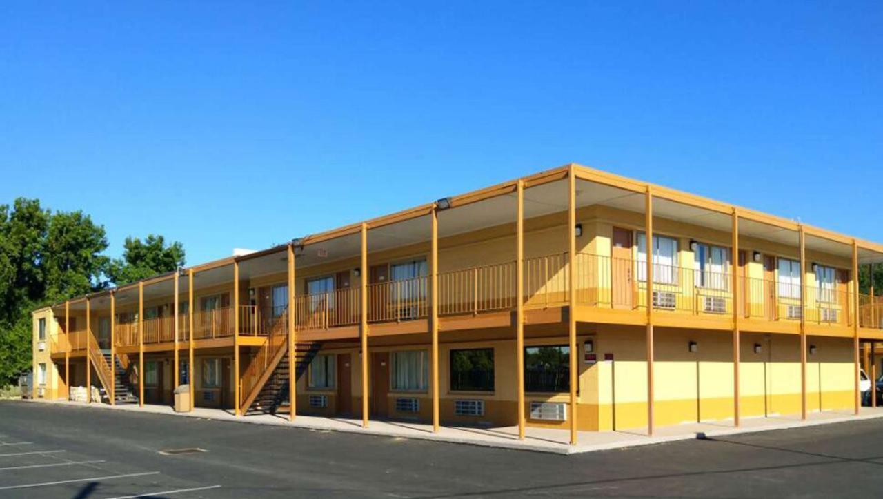 Express Inn Newport News Zewnętrze zdjęcie