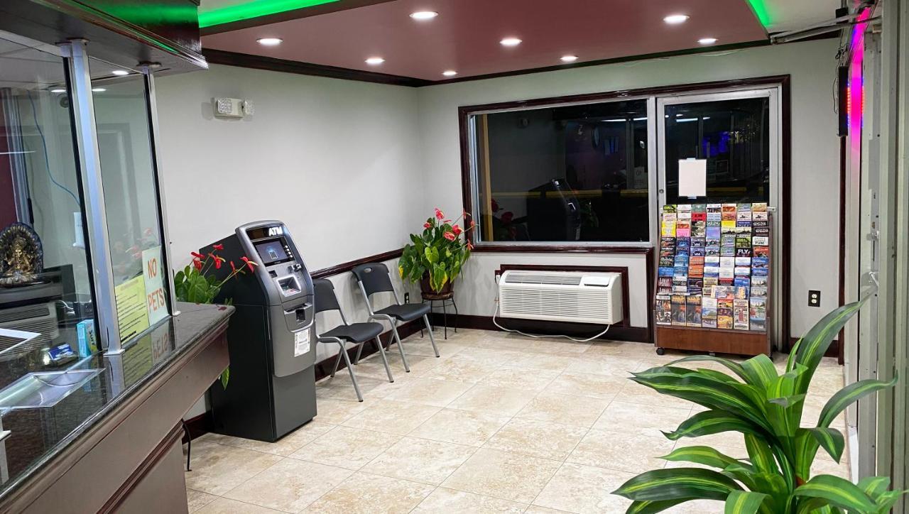 Express Inn Newport News Zewnętrze zdjęcie