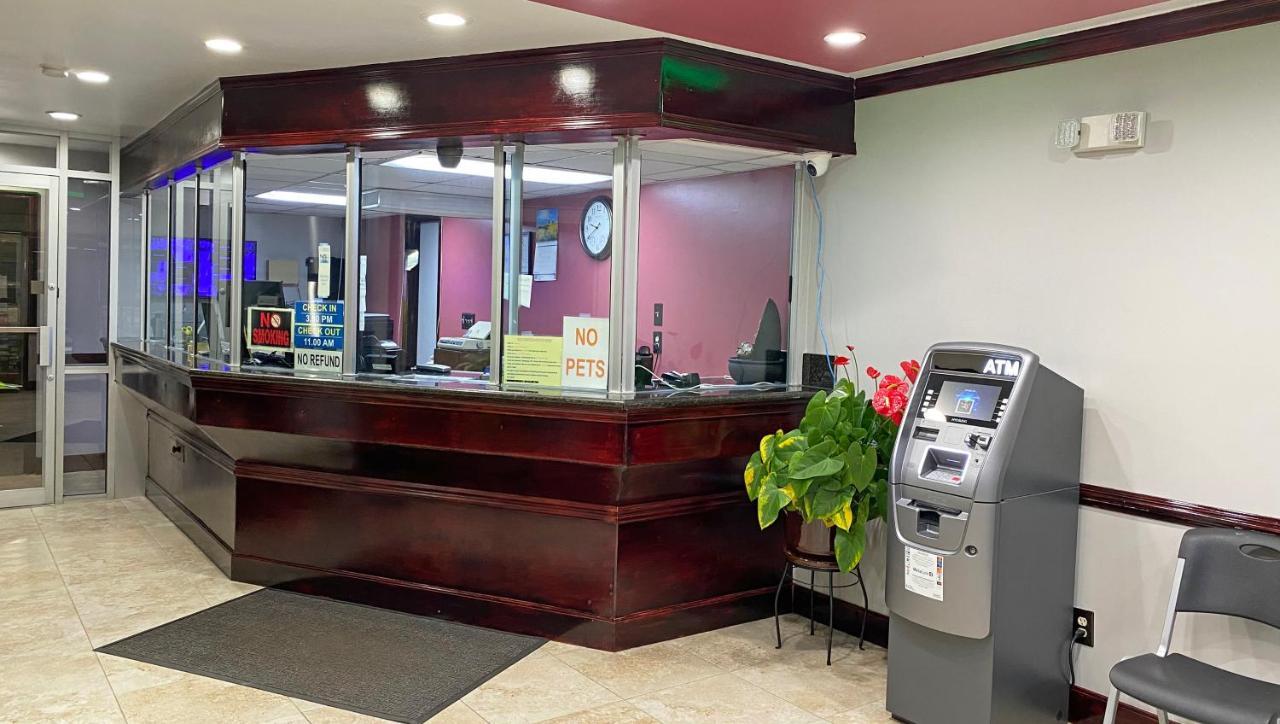 Express Inn Newport News Zewnętrze zdjęcie