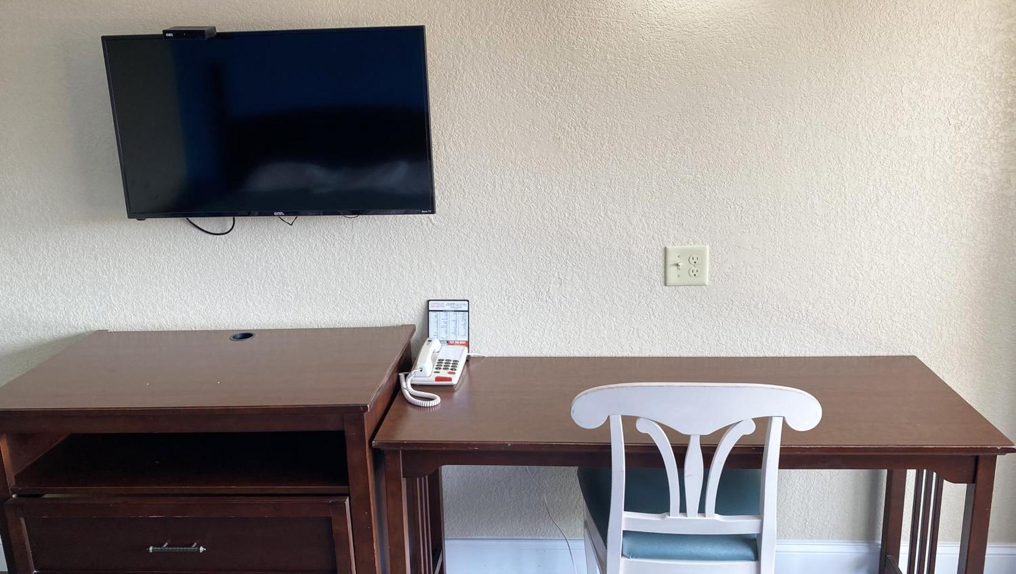Express Inn Newport News Zewnętrze zdjęcie